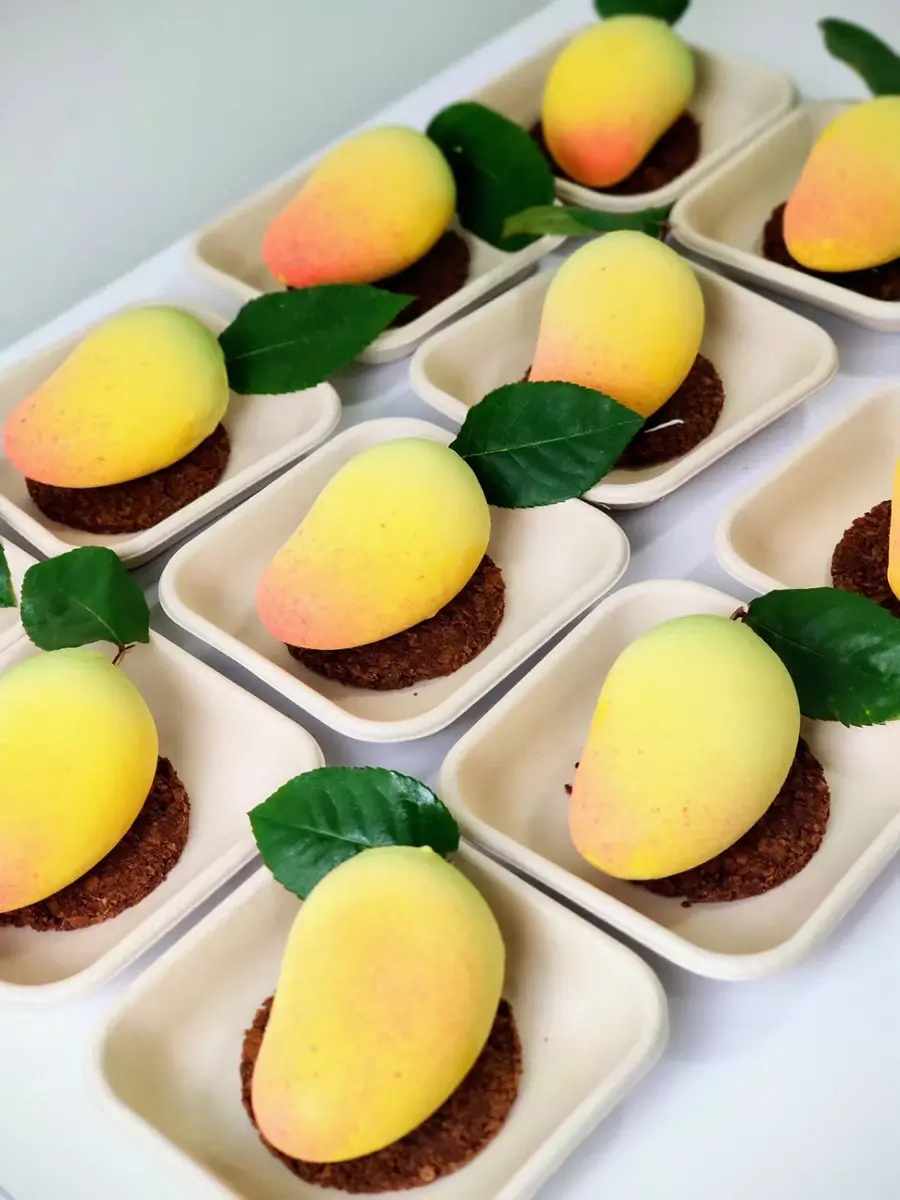 Very Mango Mousse at Cakeposer，a Bakery in Paoli